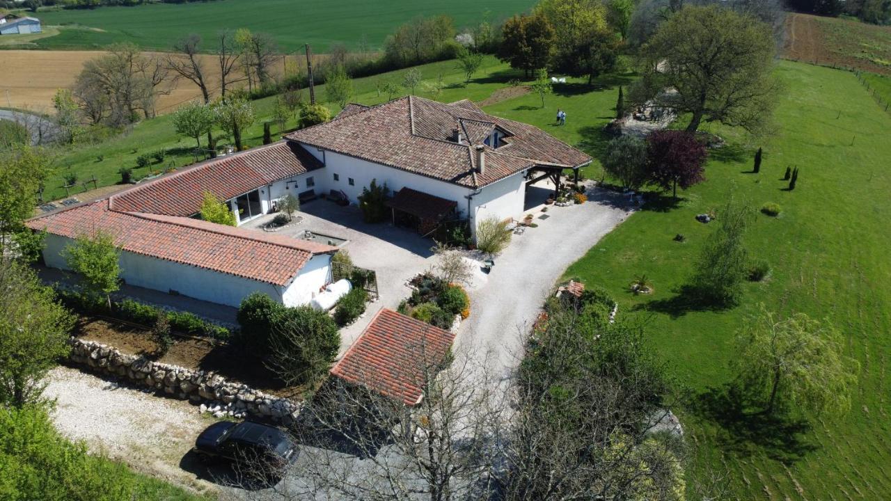 Ferienwohnung Au Pajot Ambax Exterior foto